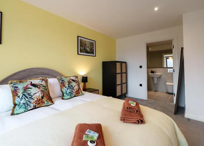 Apartment Bali Escape, 2bed 2bath, Center & Stadium 10 Mins Leeds (West Yorkshire)