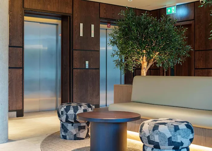 Bali Escape, 2bed 2bath, Center & Stadium 10 Mins Апартаменти Лідс